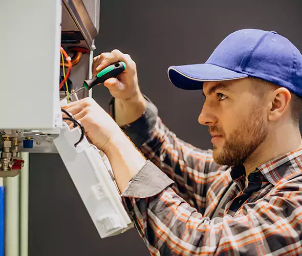 Expert Plumber for Tankless Water Heater Maintenance in Wilmette, IL: Schedule Professional Maintenance Services with Us